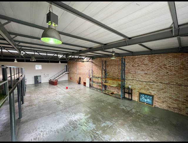 555M² WAREHOUSE TO LET IN RANDJESPARK
